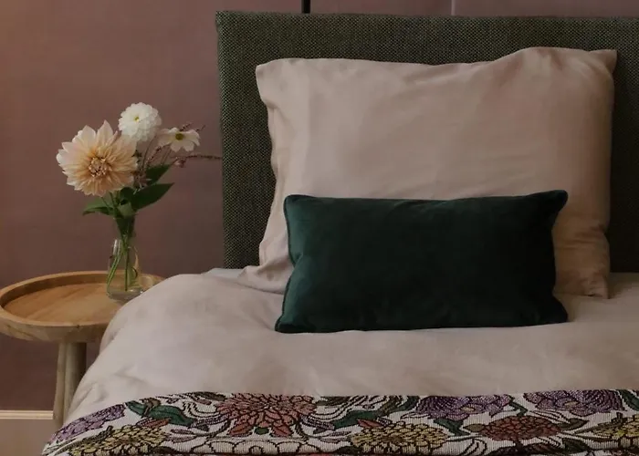 Bij JosephBed and Breakfast